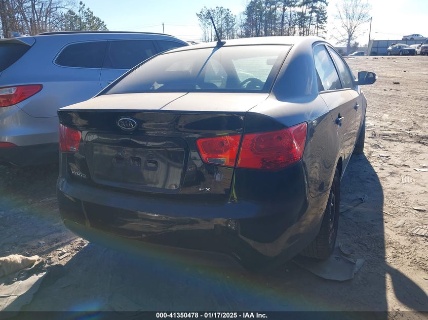 2010 KIA FORTE VIN: KNAFU4A22A5047795