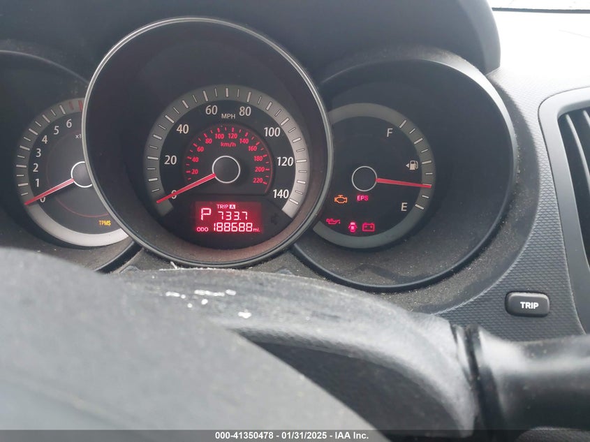 2010 KIA FORTE VIN: KNAFU4A22A5047795