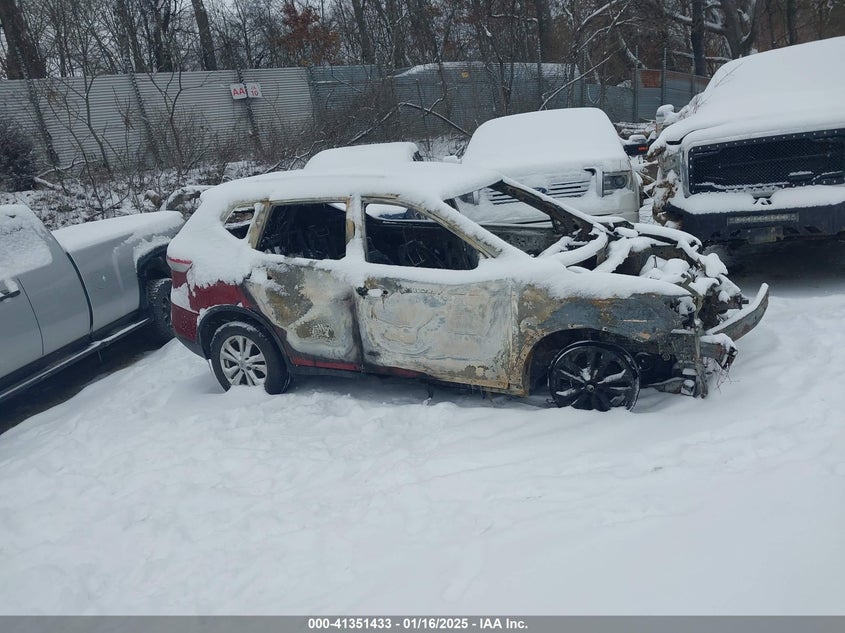 2015 NISSAN ROGUE SV - KNMAT2MV4FP530002