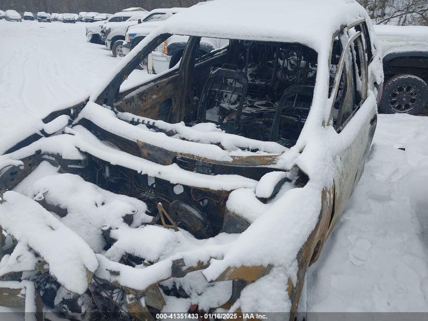 2015 NISSAN ROGUE SV - KNMAT2MV4FP530002