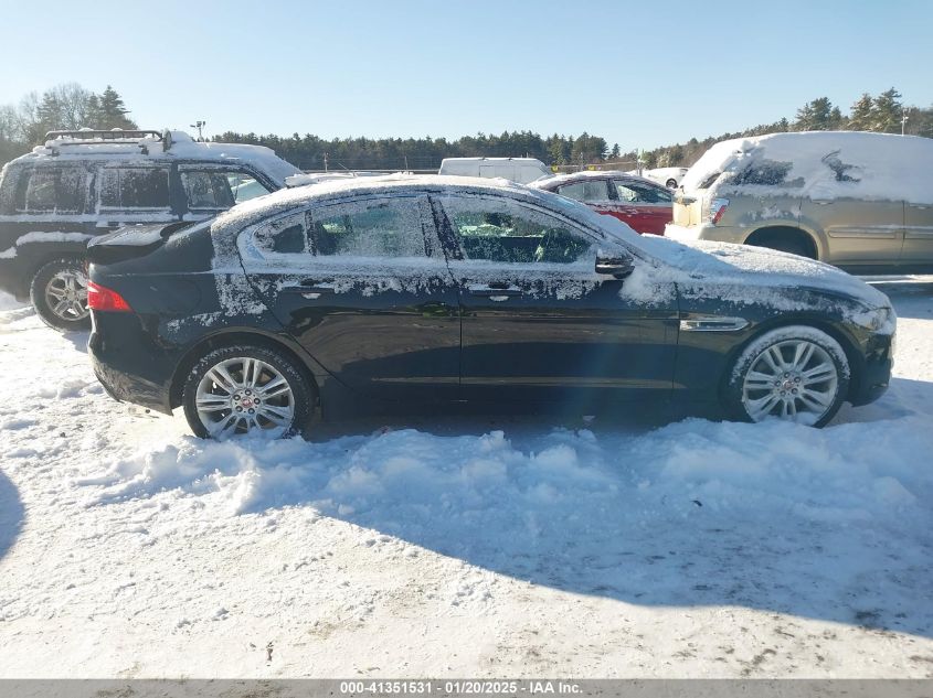 Jaguar XE 2019-auction-12