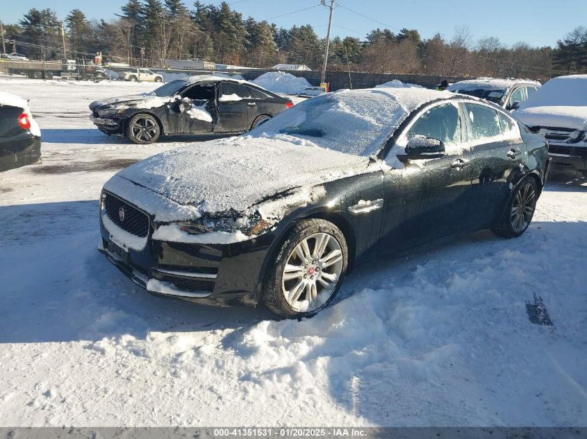 Jaguar XE 2019-auction-1