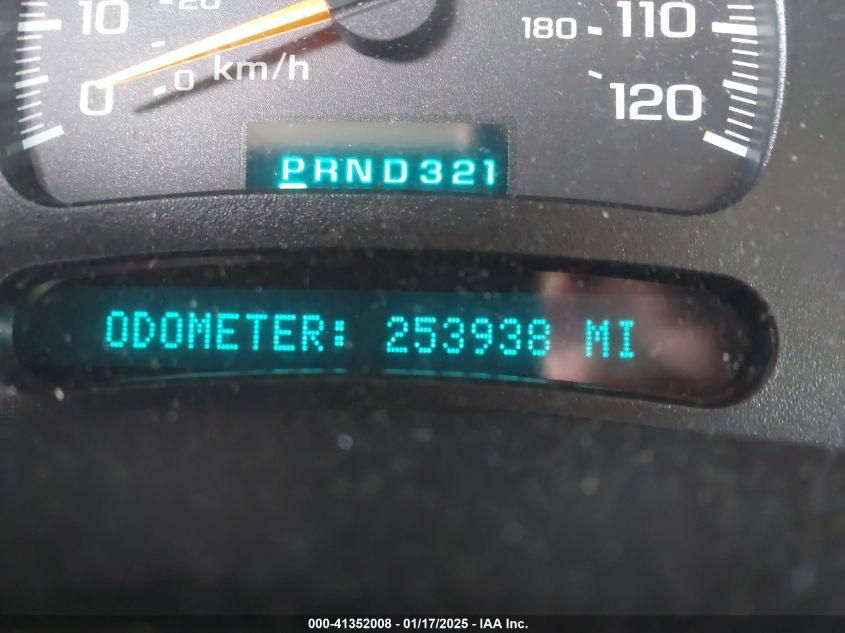 2004 Chevrolet Tahoe Lt VIN: 1GNEK13284R267153 Lot: 41352008