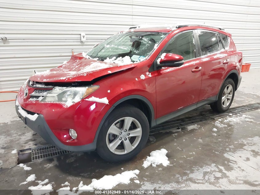 2014 TOYOTA RAV4 XLE - JTMWFREV8EJ009855