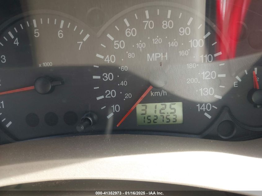 2007 Ford Focus VIN: 1FAHT34N87W213295 Lot: 41352973