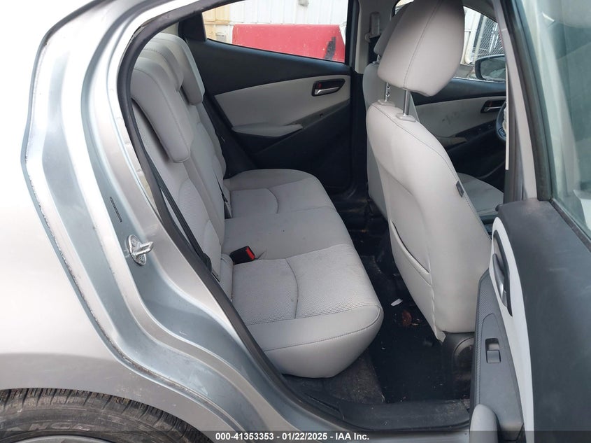 2019 TOYOTA YARIS L - 3MYDLBYV2KY508257