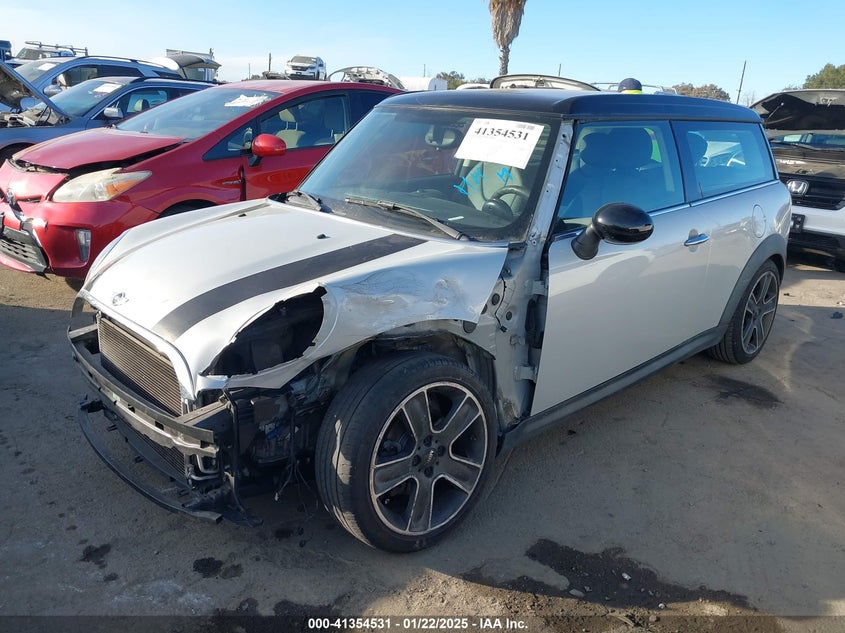 2014 MINI CLUBMAN VIN: WMWZF3C50ET492420