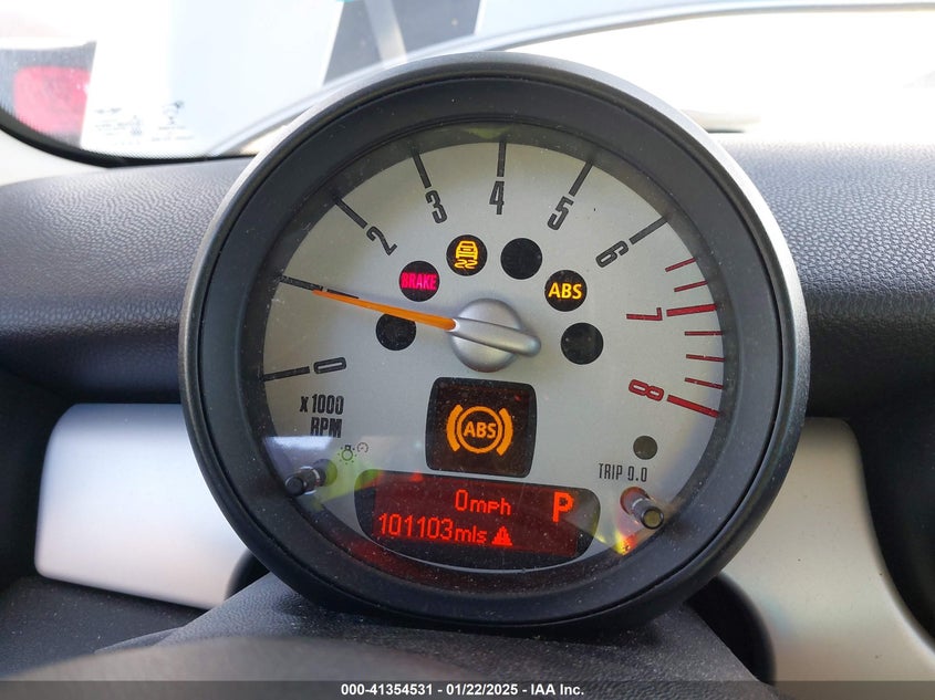 2014 MINI CLUBMAN VIN: WMWZF3C50ET492420