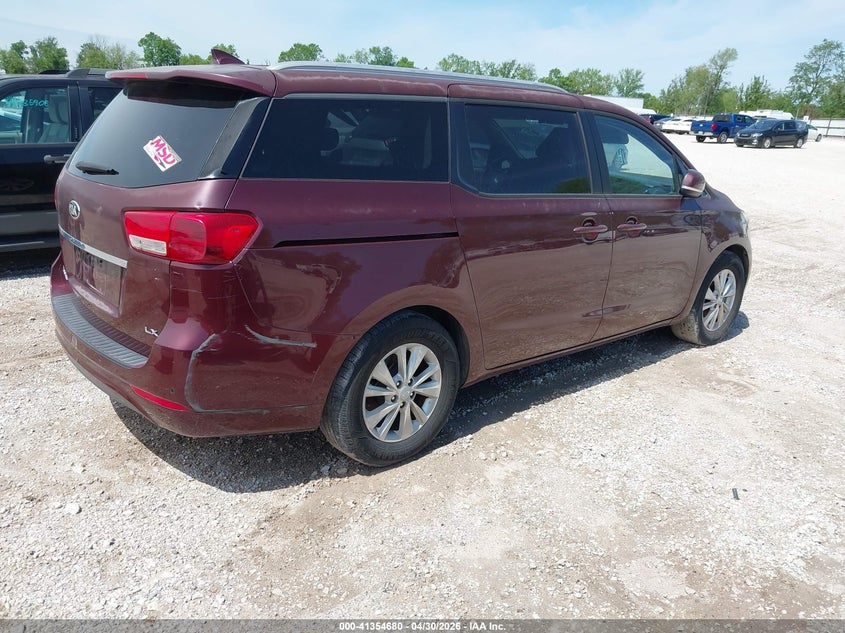 2016 KIA SEDONA auction photo 4