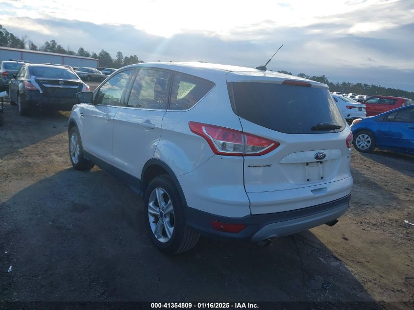 VIN 1FMCU0G77GUB66938 2016 Ford Escape, SE no.3