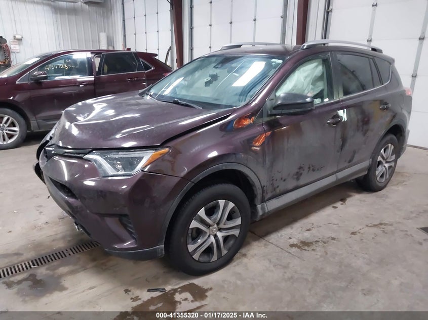 VIN 2T3BFREVXJW737378 2018 TOYOTA RAV4 LE