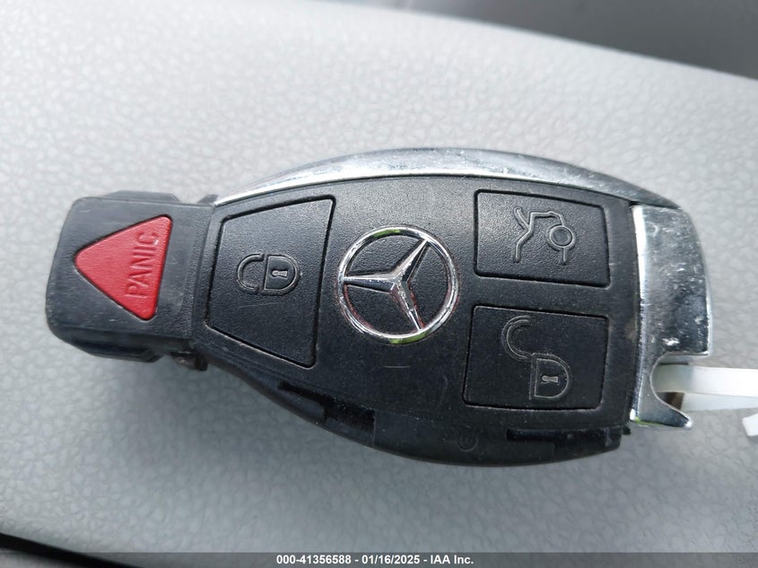 2014 MERCEDES-BENZ C 300 VIN: WDDGF8AB9EA955222