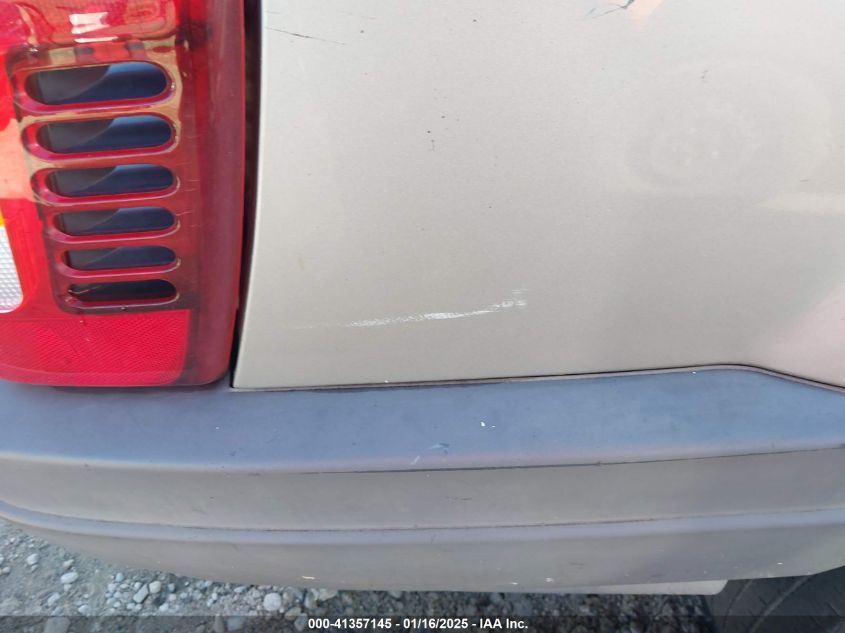 2003 Jeep Grand Cherokee Laredo VIN: 1J4GX48S73C506946 Lot: 43353728