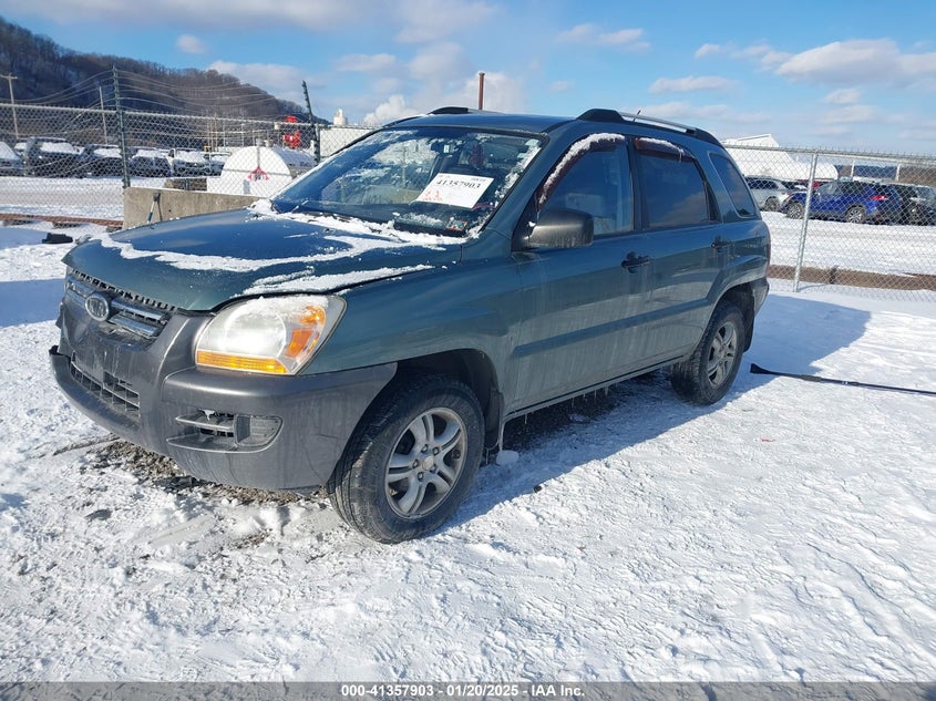 2008 KIA SPORTAGE VIN: KNDJF724287506704
