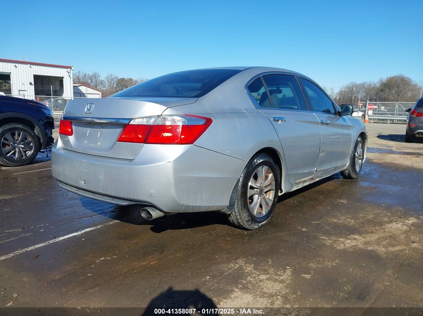 2015 HONDA ACCORD VIN: 1HGCR2F35FA028512