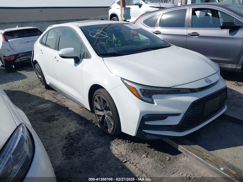 VIN JTDP4MCE3R3521677 2024 TOYOTA COROLLA SE