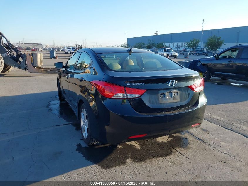 VIN 5NPDH4AE5DH448531 2013 Hyundai Elantra, Gls no.3