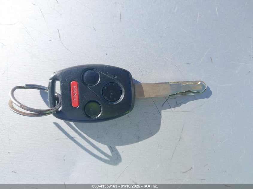 2007 HONDA ACCORD VIN: JHMCM56177C000812