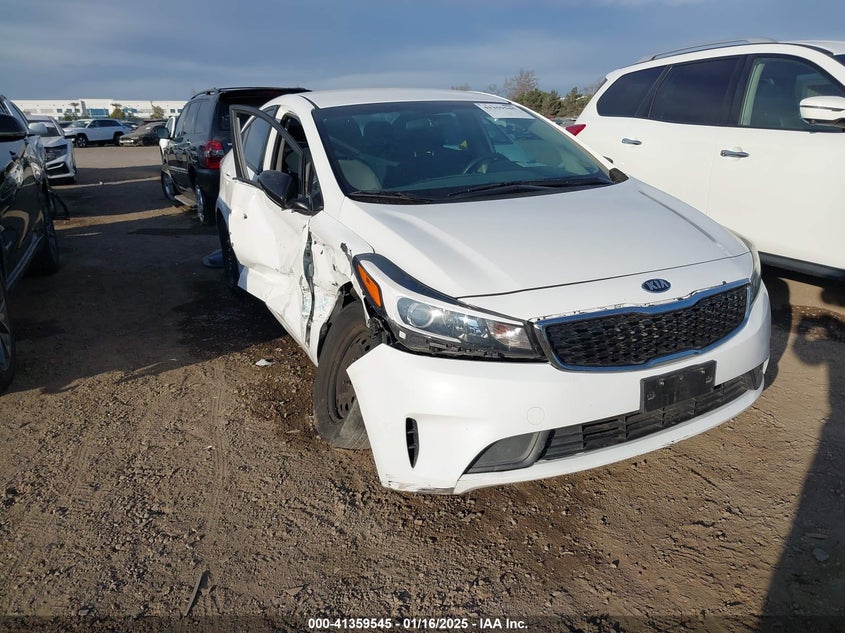 2018 KIA FORTE VIN: 3KPFL4A75JE226676