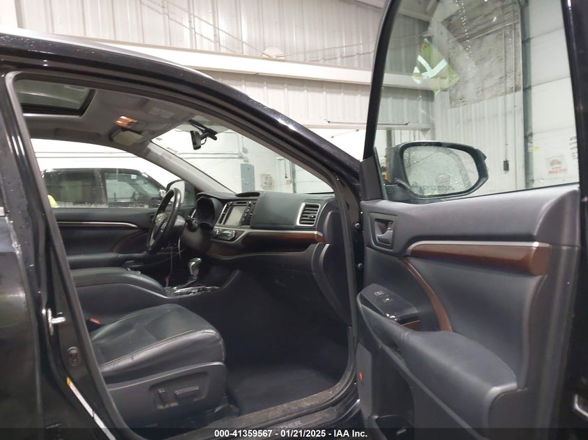 2015 TOYOTA HIGHLANDER LIMITED V6 - 5TDDKRFH1FS082632