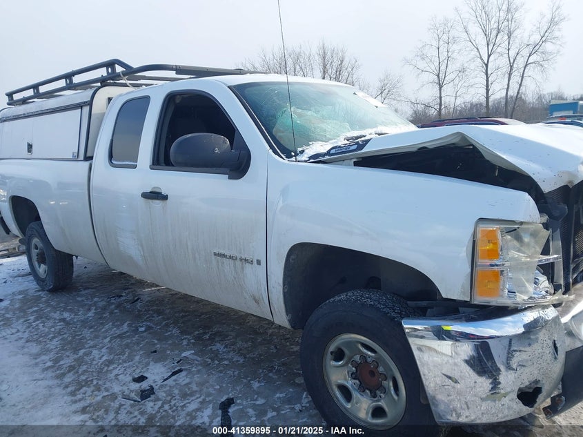 2008 CHEVROLET SILVERADO 2500HD VIN: 1GCHC29K28E146764