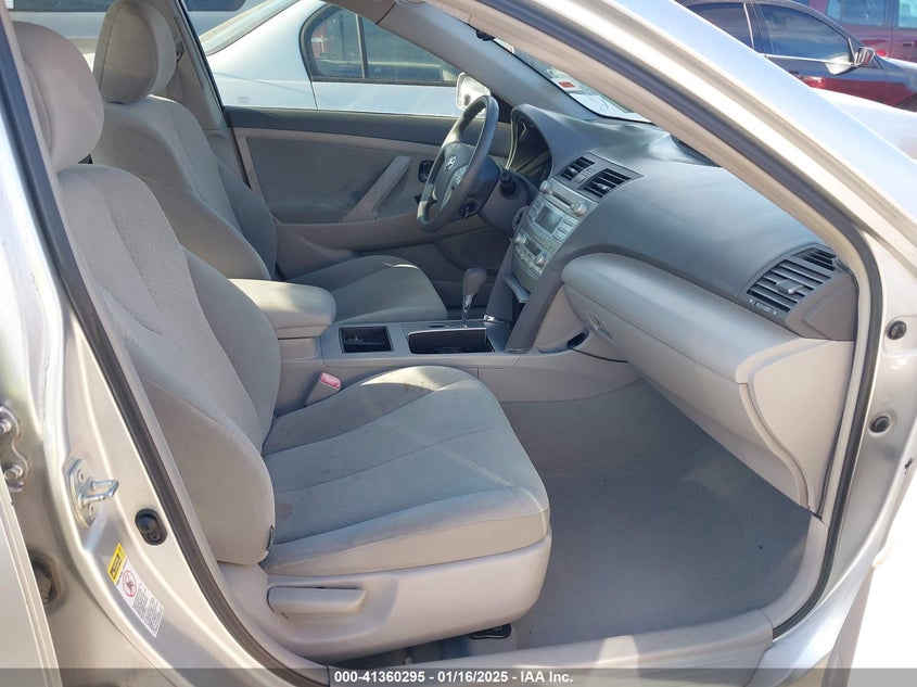 2009 TOYOTA CAMRY HYBRID auction photo 5