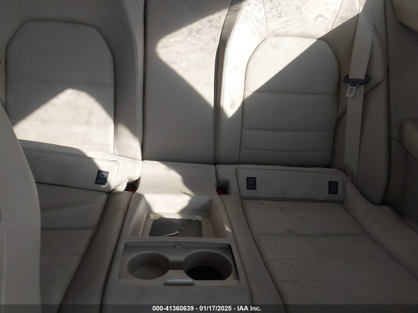 2014 MERCEDES-BENZ C VIN: WDDGJ4HB5EG298235