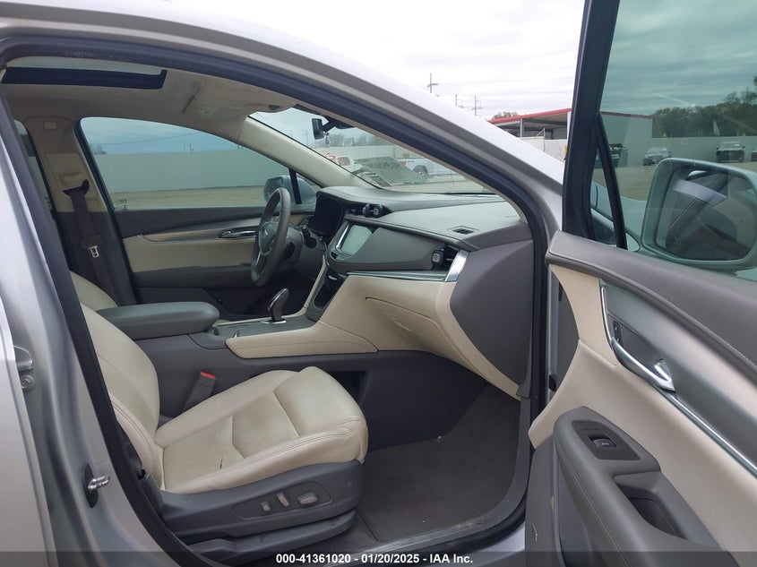 2017 CADILLAC XT5 LUXURY - 1GYKNBRS9HZ136087