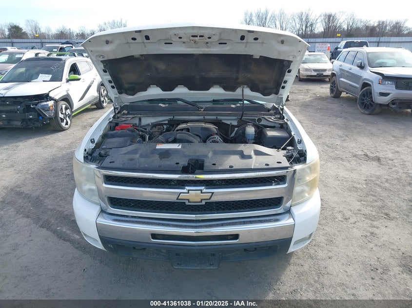2011 CHEVROLET SILVERADO 1500 VIN: 1GCRKSE34BZ122133