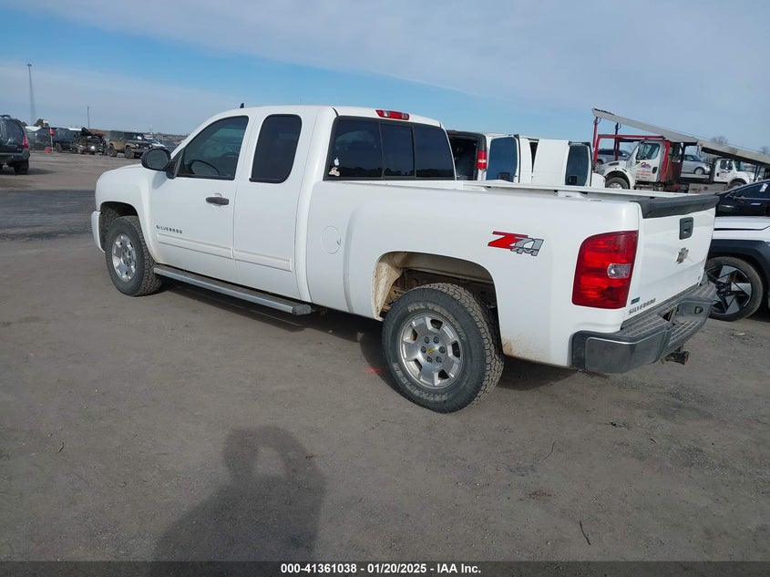2011 CHEVROLET SILVERADO 1500 VIN: 1GCRKSE34BZ122133