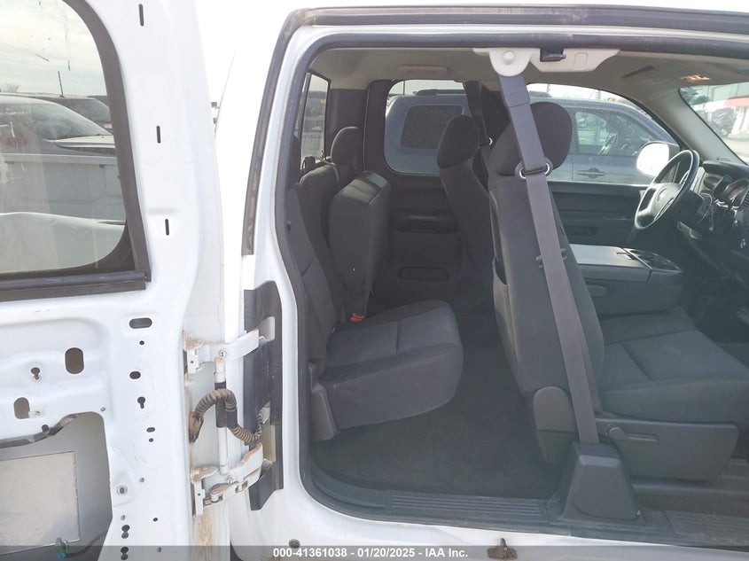 2011 CHEVROLET SILVERADO 1500 VIN: 1GCRKSE34BZ122133