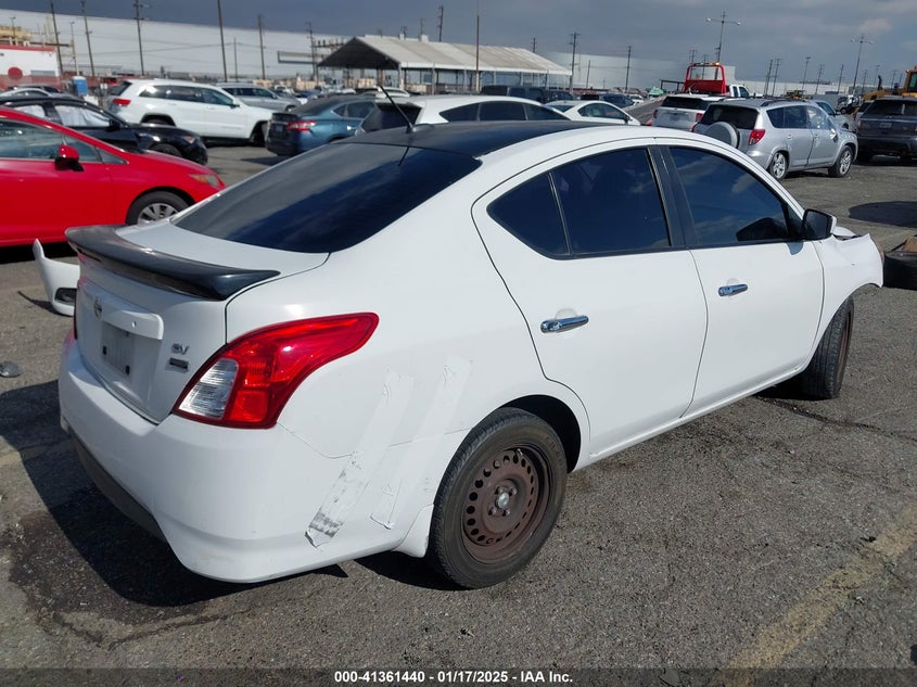 2017 NISSAN VERSA 1.6 SV - 3N1CN7AP0HL831552