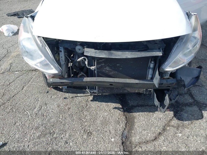 2017 NISSAN VERSA 1.6 SV - 3N1CN7AP0HL831552