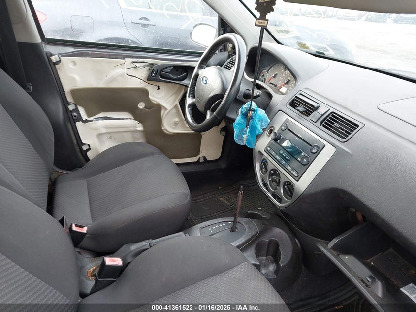 2007 FORD FOCUS VIN: 1FAHP37N97W218758