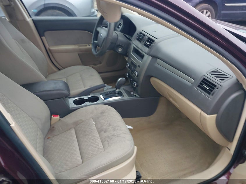 2011 FORD FUSION VIN: 3FAHP0HA4BR125796