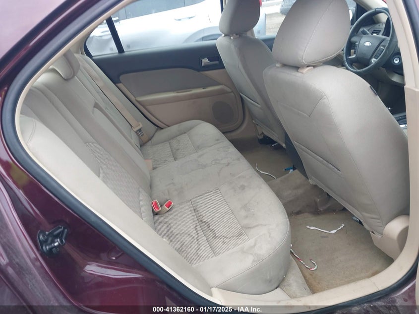 2011 FORD FUSION VIN: 3FAHP0HA4BR125796