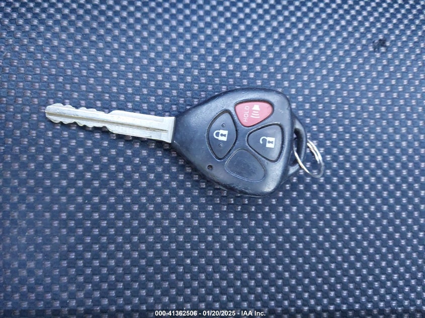 2008 SCION TC VIN: JTKDE167880264570