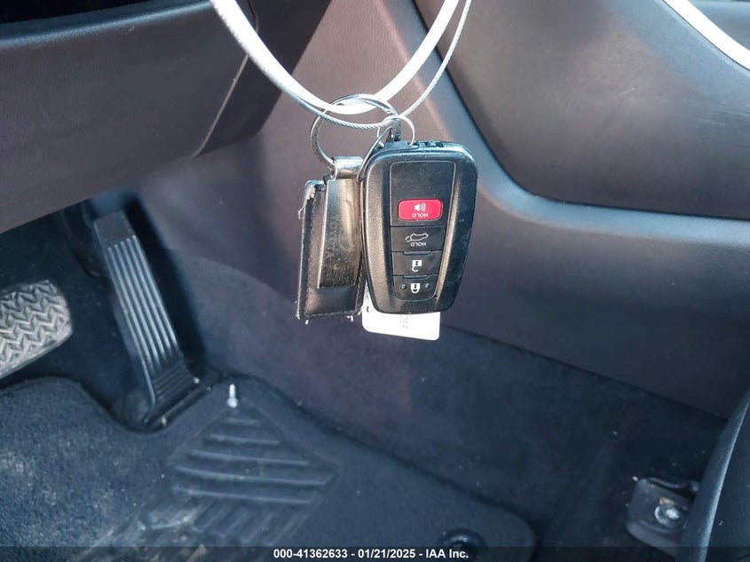 2021 TOYOTA HIGHLANDER XLE - 5TDGZRAH6MS089301