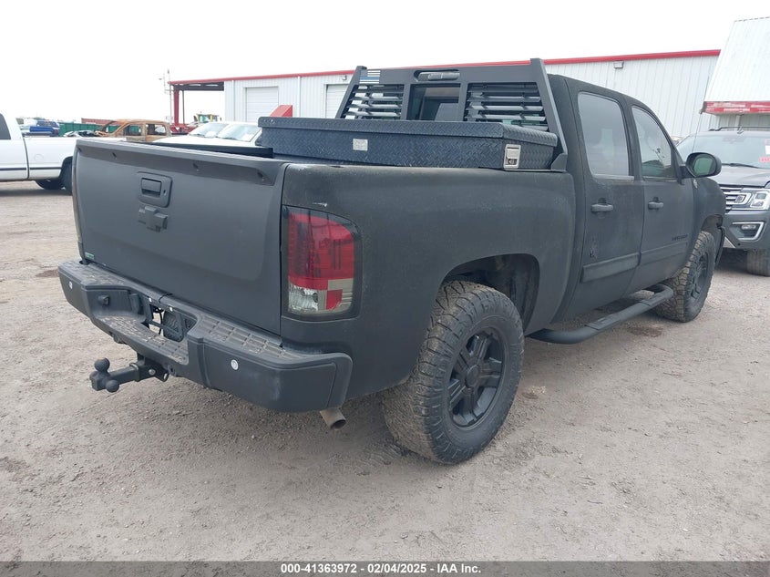 2011 CHEVROLET SILVERADO 1500 VIN: 3GCPKSE3XBG361841