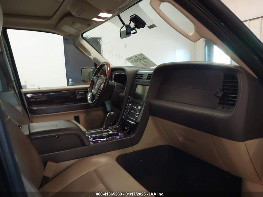 2015 LINCOLN NAVIGATOR - 05LMJJ2HTXFEJ1112