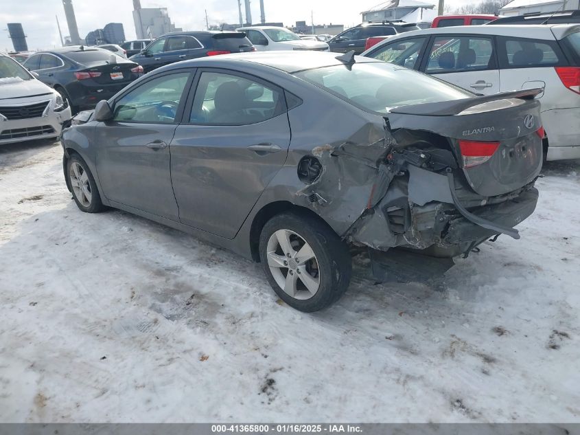 VIN 5NPDH4AE5DH242593 2013 Hyundai Elantra, Gls no.3