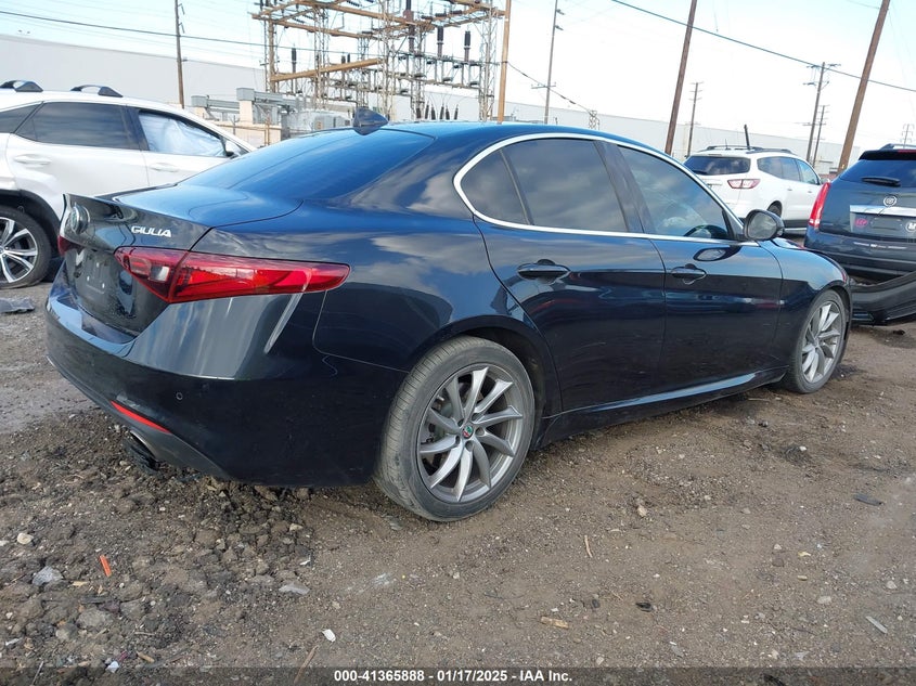2017 ALFA ROMEO GIULIA VIN: ZARFAEBN6H7528809