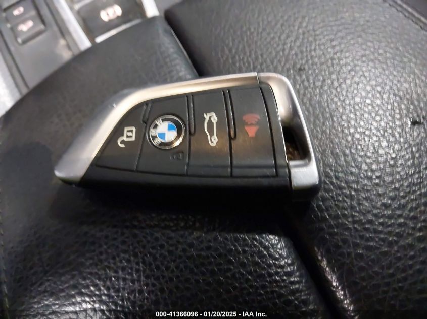 VIN 5UXKR0C50G0P33941 2016 BMW X5, Xdrive35I no.11