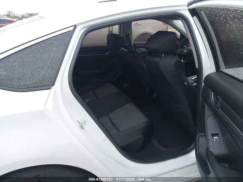 2022 HONDA ACCORD VIN: 1HGCV1F18NA031858