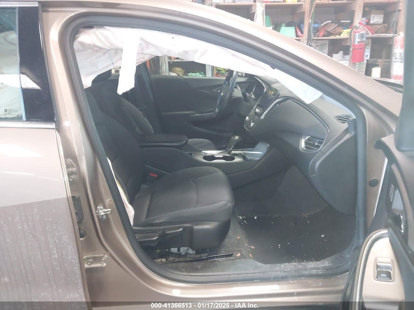 2019 CHEVROLET MALIBU VIN: 1G1ZD5ST7KF141219