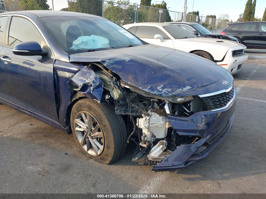 2019 KIA OPTIMA VIN: 5XXGT4L34KG331586