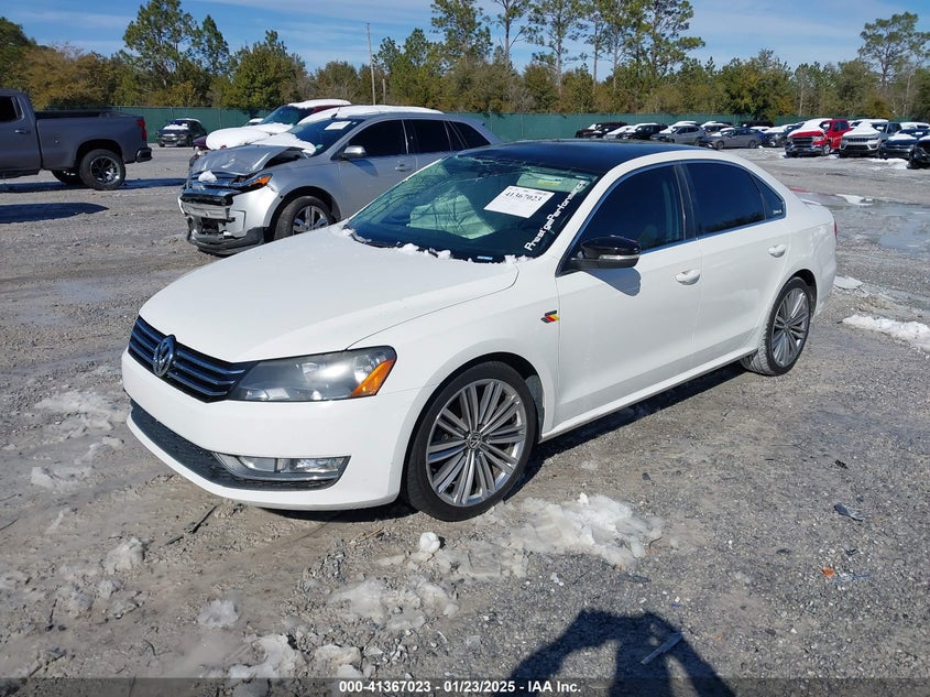 2014 VOLKSWAGEN PASSAT VIN: 1VWBT7A35EC096230
