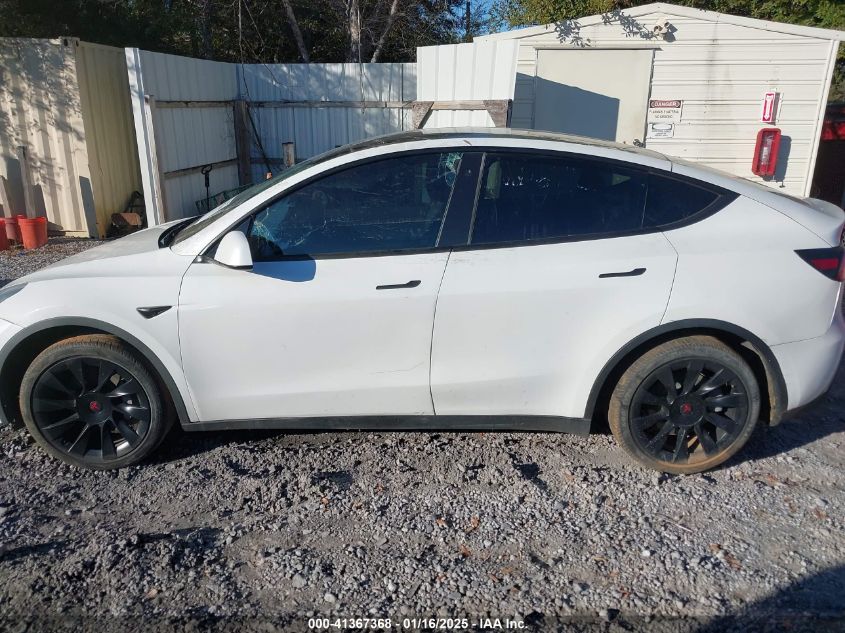 VIN 5YJYGDEE4MF076953 2021 TESLA MODEL Y no.15