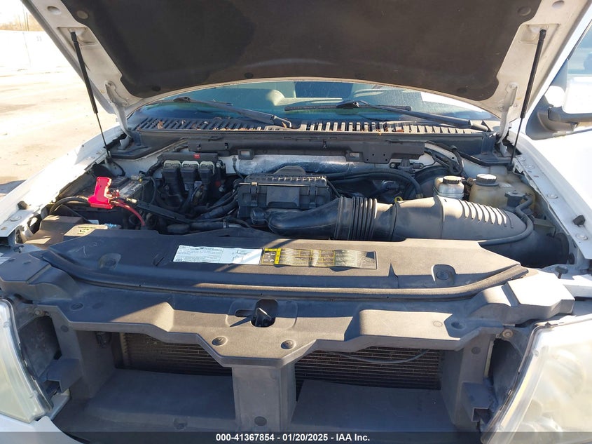 2006 Lincoln Navigator Luxury/Ultimate VIN: 5LMFU27596LJ28670 Lot: 41367854