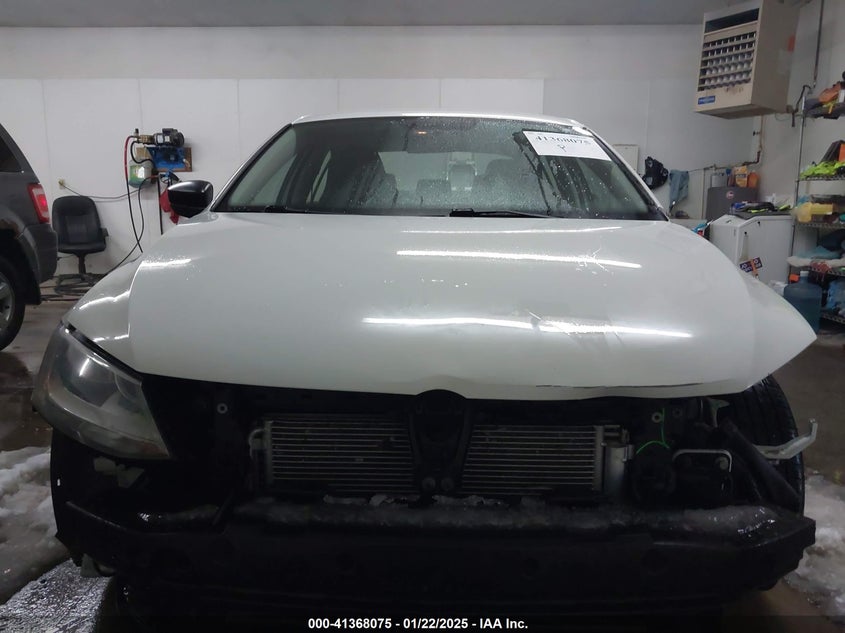 2015 VOLKSWAGEN JETTA 1.8T SE - 3VWD17AJ1FM402112